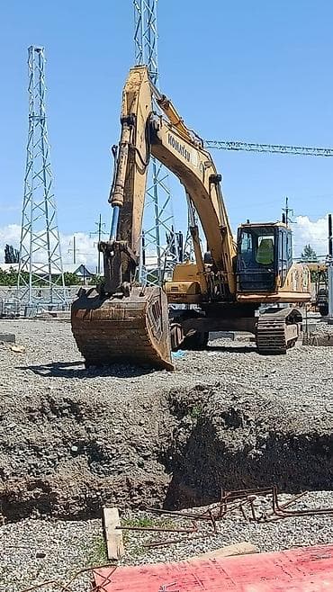 yamaha vx: Экскаватор, Komatsu, Гусеничный — 1