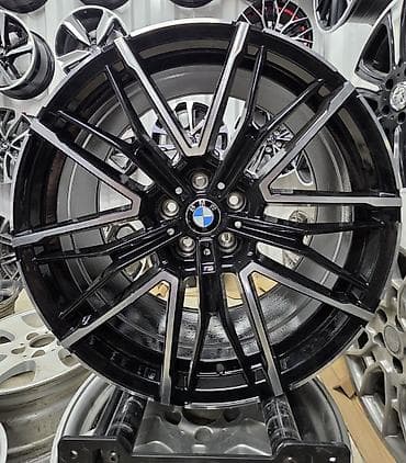 37 стиль дисков бмв: Литые Диски R 20 BMW, Комплект, отверстий - 5 — 1