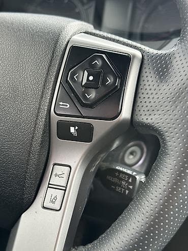 space runner: Toyota 4Runner: 2020 г., 4 л, Автомат, Бензин, Внедорожник — 4