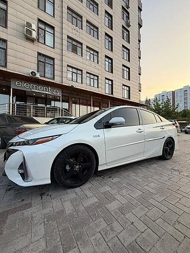prius: Toyota Prius: 2018 г., Гибрид, Хэтчбэк — 9