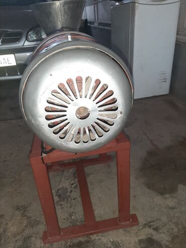 бу идиштер: Мясорубка поросёнок + фаршемешалка (фаршмес) два в одном б/у — 11