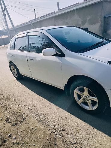 Honda Civic: 2002 г., 1.5 л, Автомат, Бензин, Универсал at lalafo.kg Honda Civic: 2002 г., 1.5 л, Автомат, Бензин, Универсал