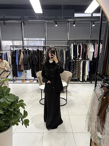 ex nihilo: Элегантное длинное платье бордового цвета с акцентом на бежевом — 6