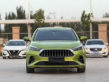 авто кытай: JAC : 2020 г., 1.5 л, Автомат, Бензин, Лифтбек — 2