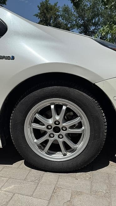 диски r15: Toyota Prius: 2019 г., 1.8 л, Вариатор, Гибрид, Лифтбек — 6