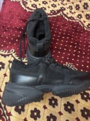 обувь ручной работы бишкек: Женские кроссовки, 38-39 размер. Состояние новое. Утепленые, замша — 4