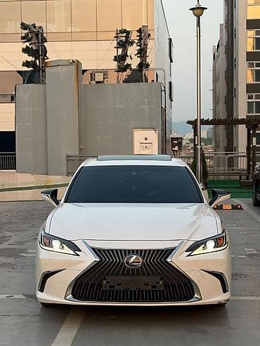 Lexus: Lexus ES: 2020 г., 2.5 л, Автомат, Гибрид, Седан — 1