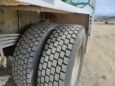 Кеңсе буюмдары: Бетон аралаштыргыч, Mercedes-Benz, 2000 г., 8 м3 — 4