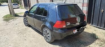 Продажа авто: Volkswagen Golf: 2002 г., 2 л, Механика, Бензин, Хэтчбэк — 3