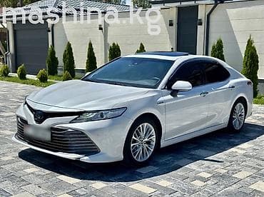 w140 салон: Toyota Camry: 2018 г., 2.5 л, Вариатор, Гибрид, Седан — 1