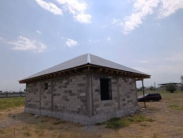 продаю дом город каракол: Дом, 77 м², 3 комнаты, Собственник, ПСО (под самоотделку) — 5