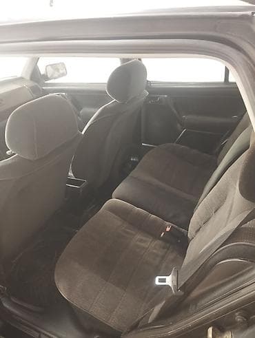 венто 1998: Volkswagen Vento: 1997 г., 2 л, Механика, Бензин, Седан — 9
