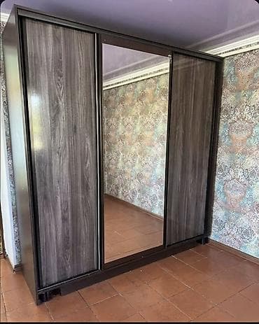 Спальный гарнитур, Б/у, Двуспальная кровать, цвет - Коричневый