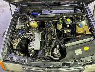 Транспорт: Audi 100: 1990 г., 2.3 л, Кол менен иштөөчү, Бензин, Седан — 3