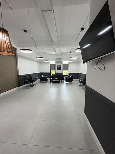 open space: Аренда офисов, 60 м², В бизнес центре, С отдельным сан узлом — 2
