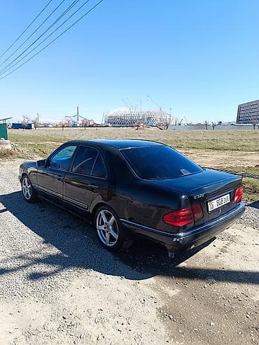 Унаа: Mercedes-Benz E-Class: 1999 г., 2 л, Кол менен иштөөчү, Бензин, Седан — 6