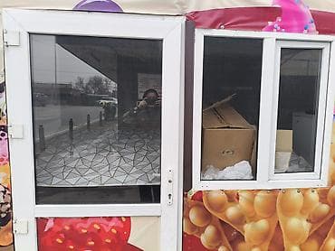 Фастфуд-киоск с ярким брендингом «десерты/выпечка» - Формат: уличный