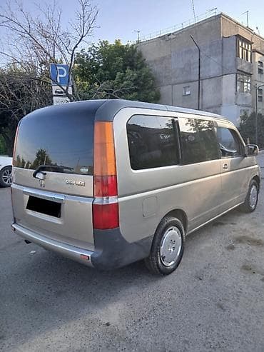 Honda Stepwgn: 2001 г., 2 л, Автомат, Бензин, Минивэн — 2
