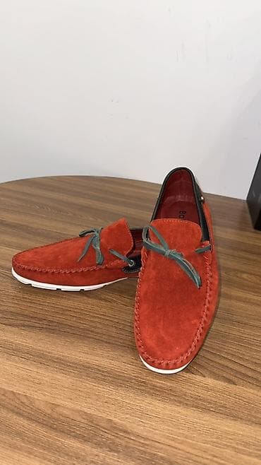 итальянский: Красные замшевые мокасины — модель от итальянского бренда Baldinini — 2