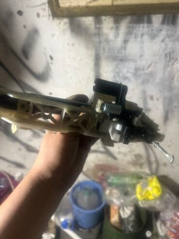 куплю или обменяю дом: Передняя левая дверная ручка Дверная ручка Hyundai — 1