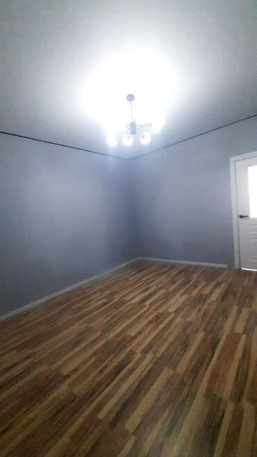 продаю пол дома район рабочий городок: 2 комнаты, 54 м², 108 серия, 6 этаж, Евроремонт — 2