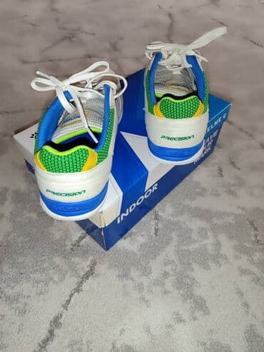 спортивное оборудование: Футзалки от KELME Новый 4000с — 2