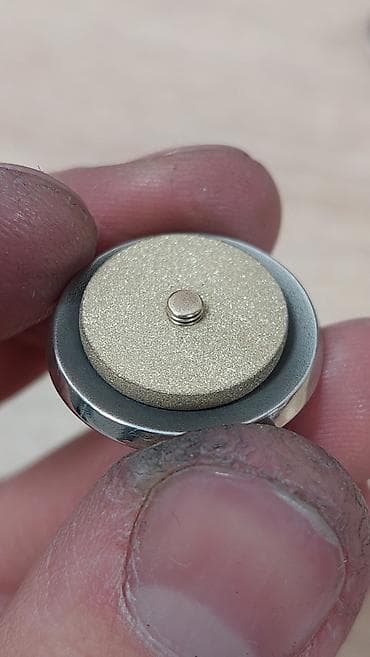 новый герб кыргызстана: Значок на пиджак Герб Кр из Латуни. Пластиковый футляр. Оплата — 4