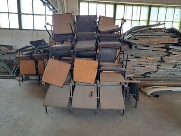 подушка на сиденье: Продаю сиденье за 1 шт состоящую из 3 сидений прошу 500 сом — 1