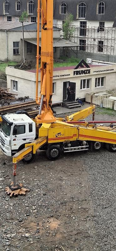 бетонный насос: Бетононасос, Mercedes-Benz — 6