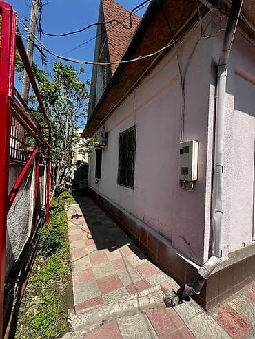 6 мкр: Просторный частный дом с участком и детской площадкой - Планировка — 5