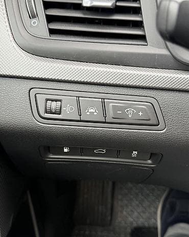 Транспорт: Hyundai Sonata: 2022 г., Газ, Седан — 4
