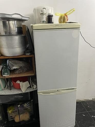 Соковыжималки: Холодильник LG, Двухкамерный — 1