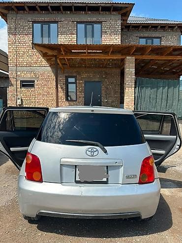 mini itx: Toyota Ist: 2003 г., Бензин, Хэтчбэк — 2