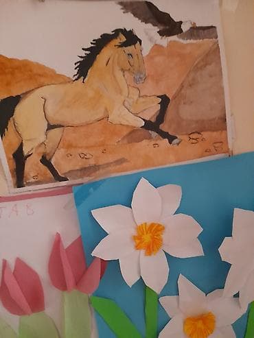 paper: Все картины нарисованы мною: на холсте,картоне,бумаге; — 9