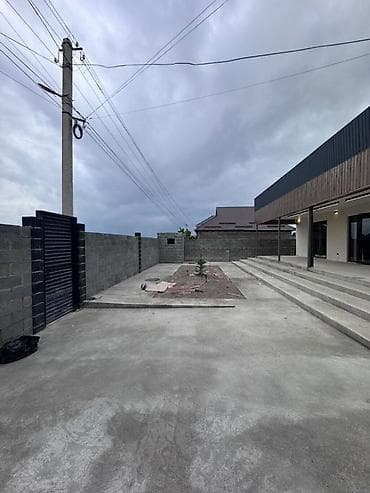 🏡 **Современный одноэтажный дом с большой террасой!** 📍 Бишкек, ж/м