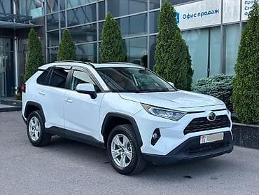 Toyota RAV4: 2021 г., 2.5 л, Автомат, Бензин, Внедорожник