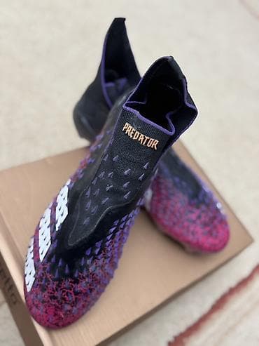 кросовки изи: Футбольные бутсы Adidas Predator без шнурков (laceless) производство — 2