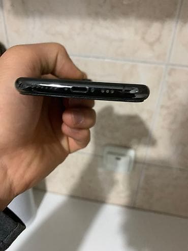 IPhone 11 Pro, Б/у, 256 ГБ, Графит, Защитное стекло, Чехол, 75 % — 6