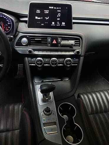 Продажа авто: Hyundai Genesis: 2019 г., 2 л, Бензин, Седан — 8