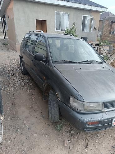 Унаа: Mitsubishi Space Wagon: 1992 г., 1.8 л, Кол менен иштөөчү, Дизель, Вэн/Минивэн — 8