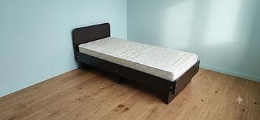 sofa bed: Продам односпальную кровать с матрасом. Состояние среднее. Самовывоз — 1