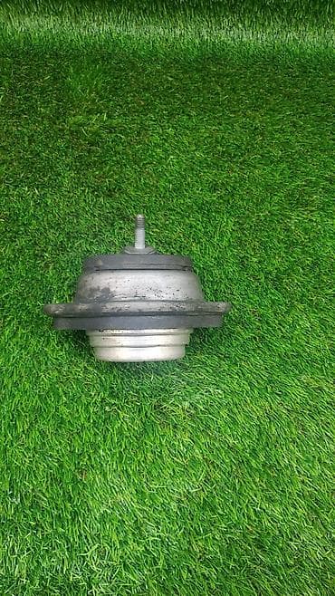 х5: Опора двигателя Bmw X5 E53 3.0I (б/у) ​ Марка: BMW Модель: X5 Кузов — 1