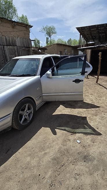 Продажа авто: Mercedes-Benz E-Class: 1997 г., 2 л, Механика, Бензин, Седан — 8