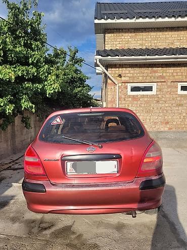 mini kooper: Nissan Almera: 2001 г., Автомат, Бензин, Хэтчбэк — 4