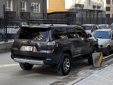 ez 30: Toyota 4Runner: 2018 г., 4 л, Автомат, Бензин, Внедорожник — 2