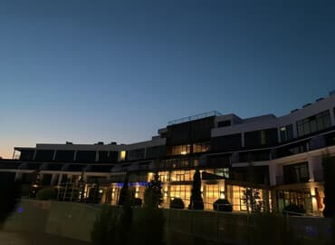 путёвки на иссык куль: Таунхаус, ТАУНХАУС ЦО Baytur Resort & Spa, Бостери, Детская площадка, Парковка, стоянка, Охраняемая территория — 2