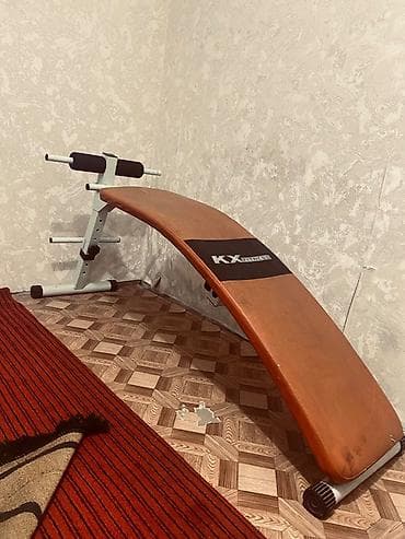 инверционый стол: Срочно отдам дешево Скамья для пресса KX Fitness. - Изогнутая — 1
