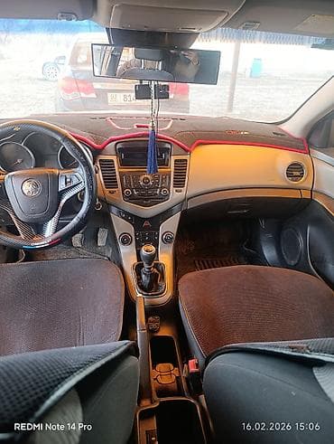 новые авто: Chevrolet Cruze: 2012 г., 1.6 л, Механика, Бензин, Седан — 7