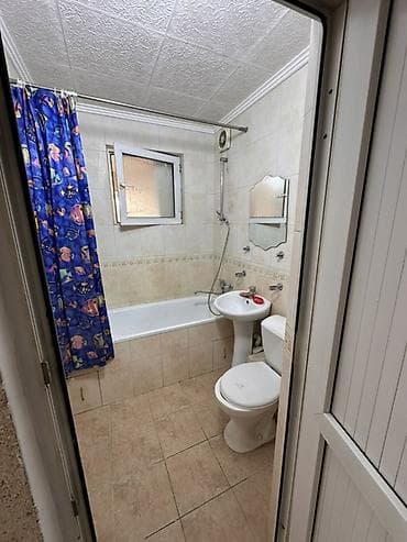 Кыймылсыз мүлк: 45 м², Эмерексиз — 5