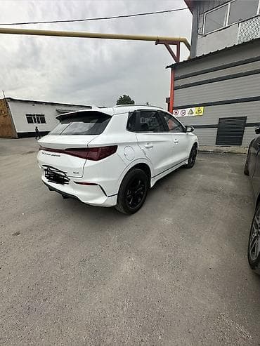 fit shuttle: BYD E2: 2021 г., Электромобиль, Хэтчбэк — 3